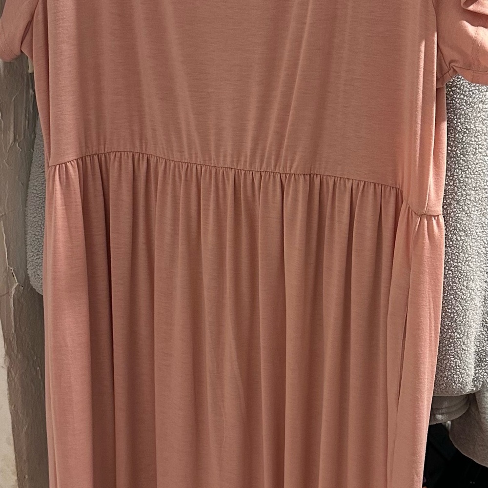 Elegant Pink Maxi Dress